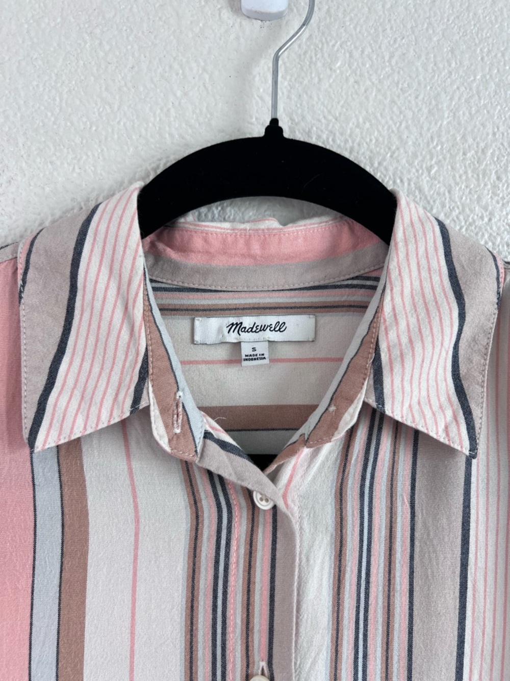 Madewell Women's Courier Button Down Short Sleeve Blouse in Aldwin Stripe - Picture 2 of 10